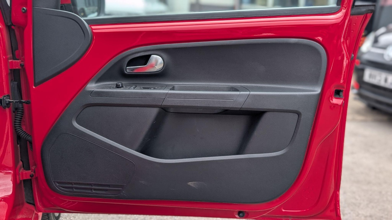 Used Volkswagen up! for sale - 78135875: Photo 24