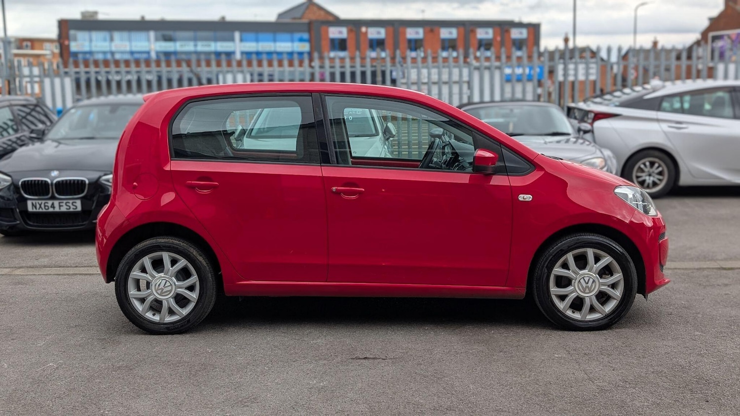 Used Volkswagen up! for sale - 78135875: Photo 4
