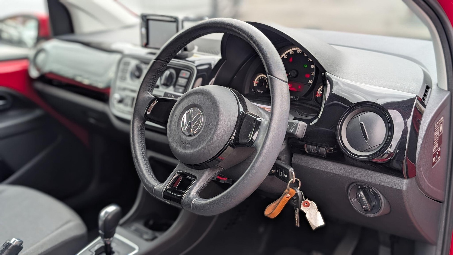 Used Volkswagen up! for sale - 78135875: Photo 8