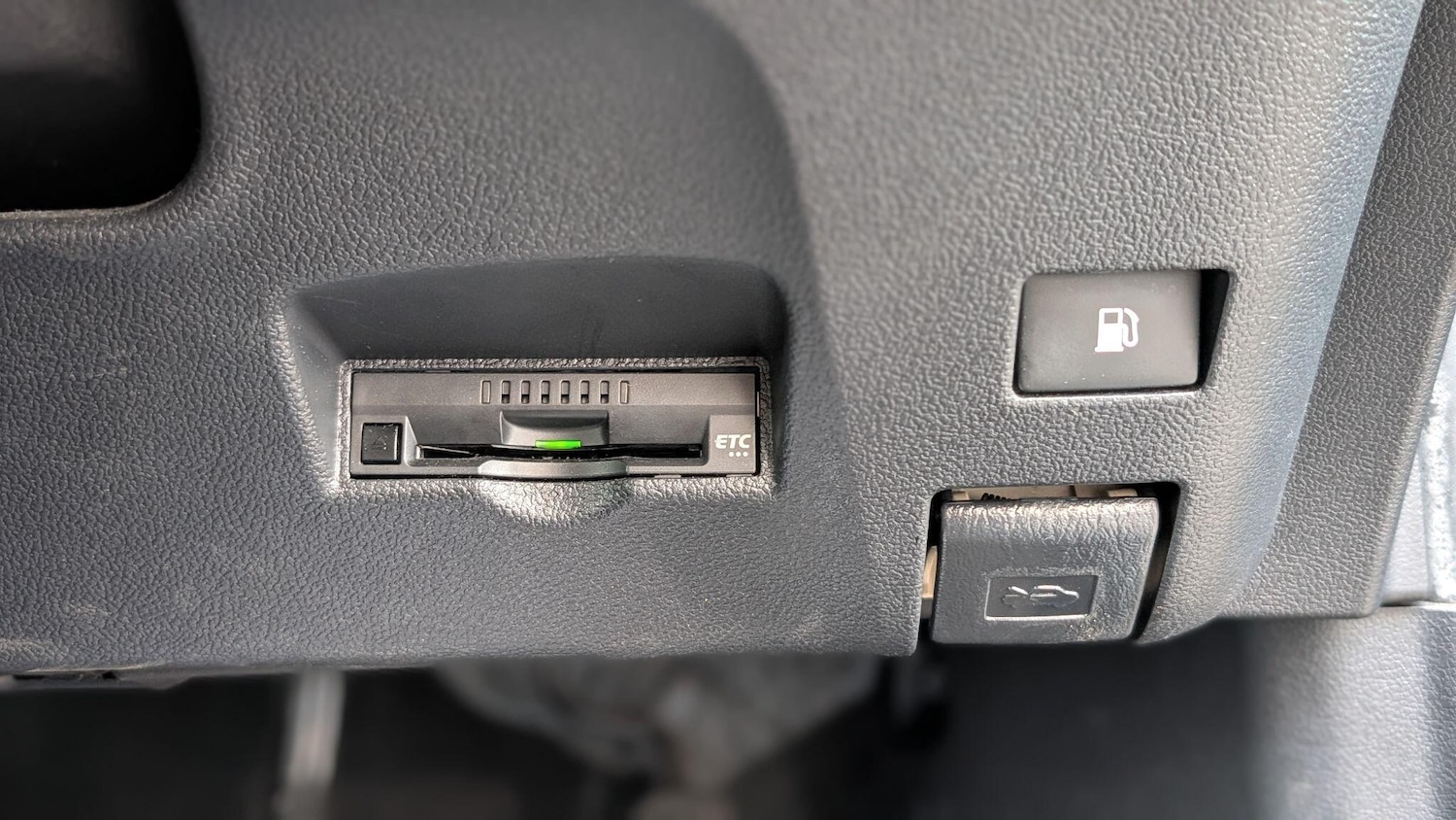 Used Toyota Prius 2025 for sale - 76850260: Photo 26