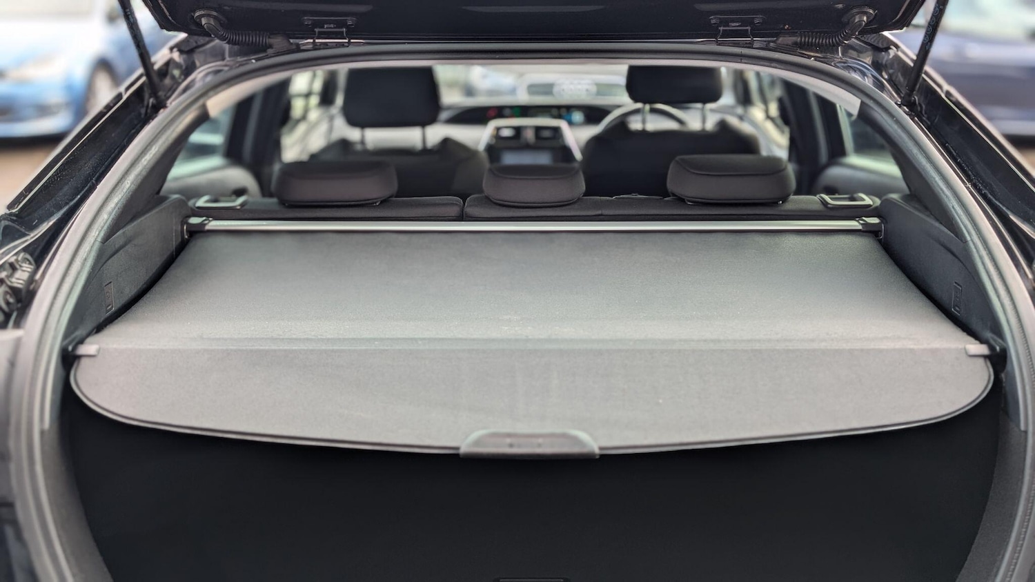 Used Toyota Prius 2025 for sale - 76850260: Photo 42