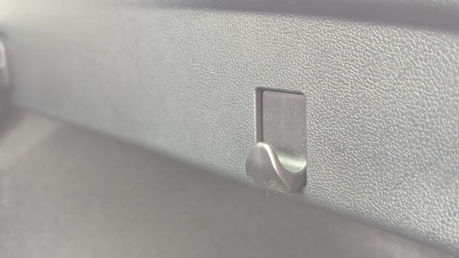 Used Toyota Prius 2025 for sale - 76850260: Photo 44