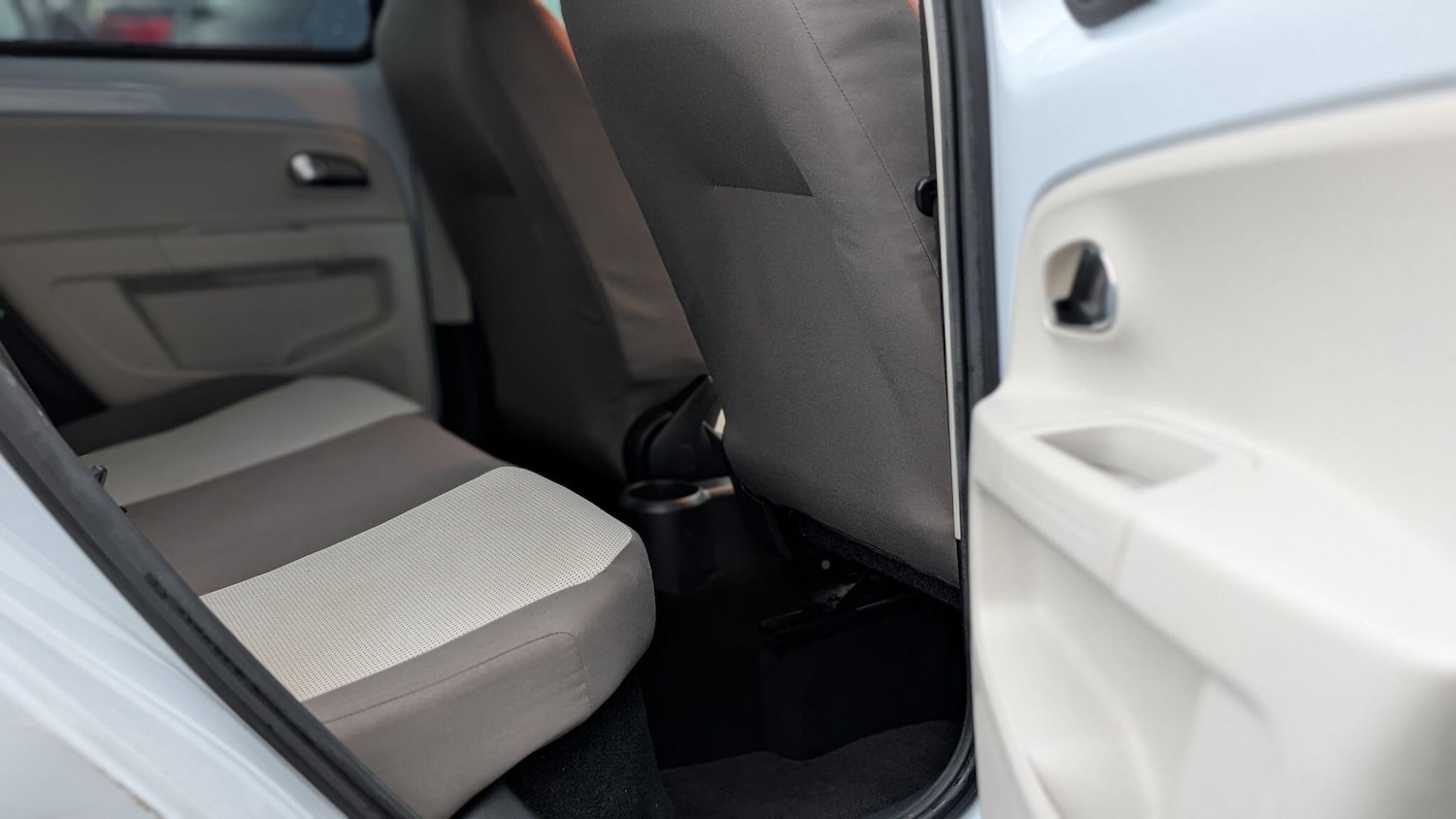 Used Volkswagen up! for sale - 76976356: Photo 34