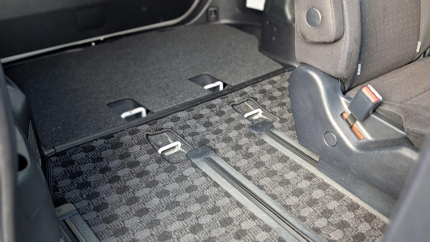 Used Toyota Noah for sale - 76667110: Photo 27