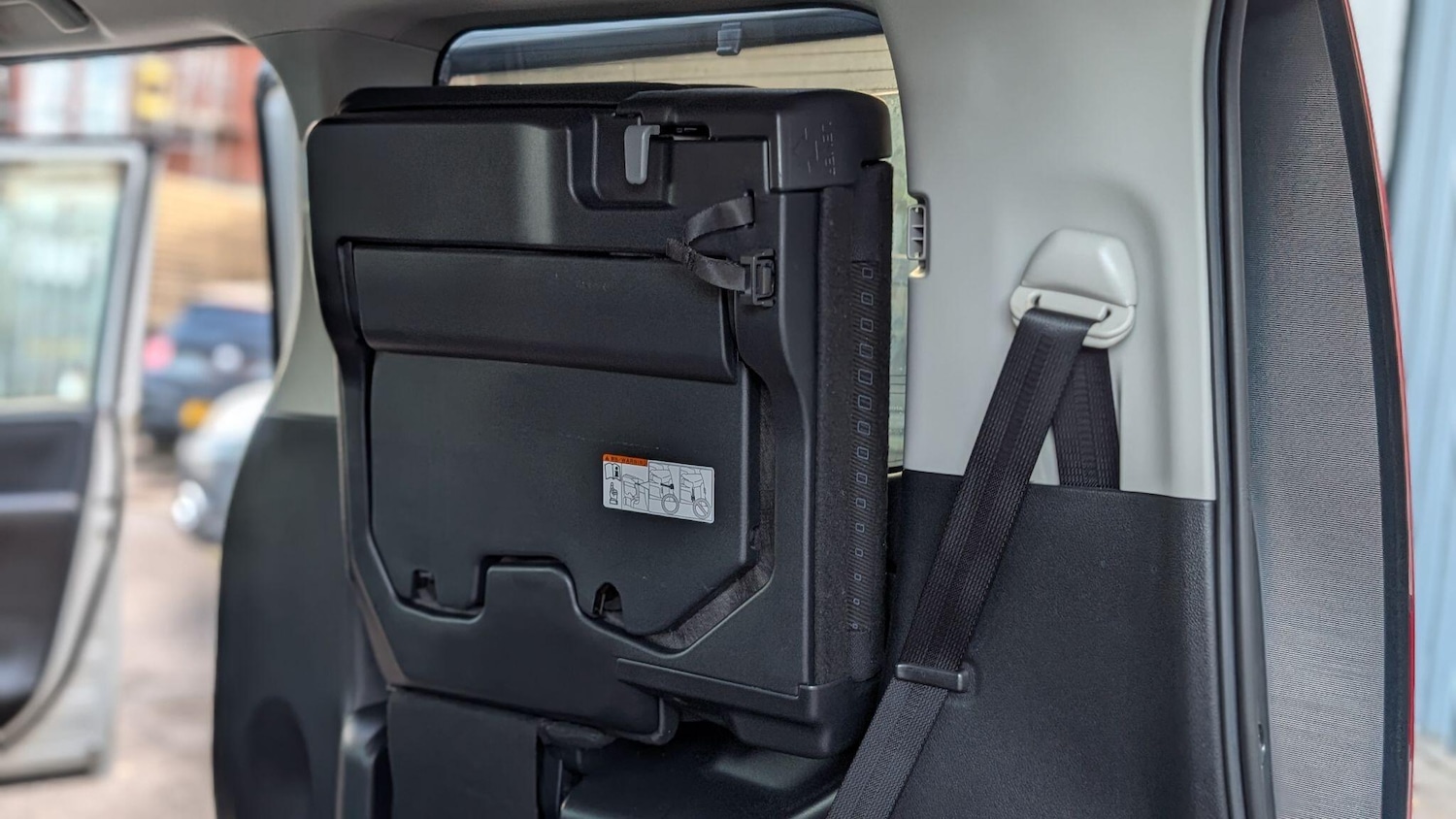 Used Toyota Noah for sale - 76667110: Photo 33