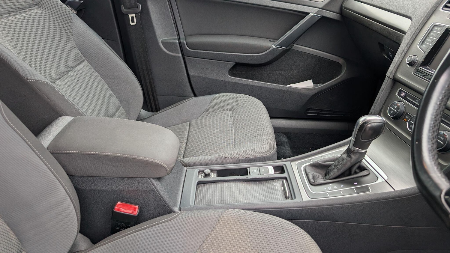 Used Volkswagen Golf 2025 for sale - 77039860: Photo 17