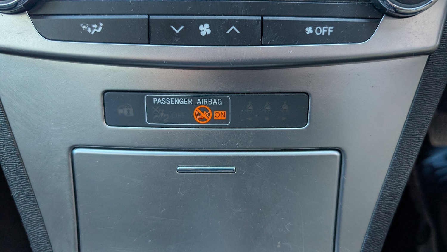 Used Toyota Avensis 2014 for sale - 76456825: Photo 24