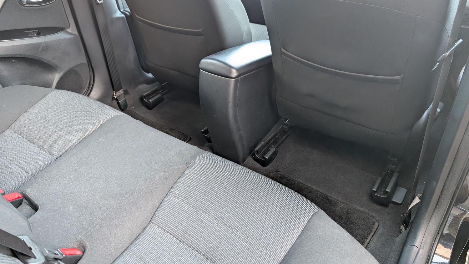 Used Toyota Avensis 2014 for sale - 76456825: Photo 38