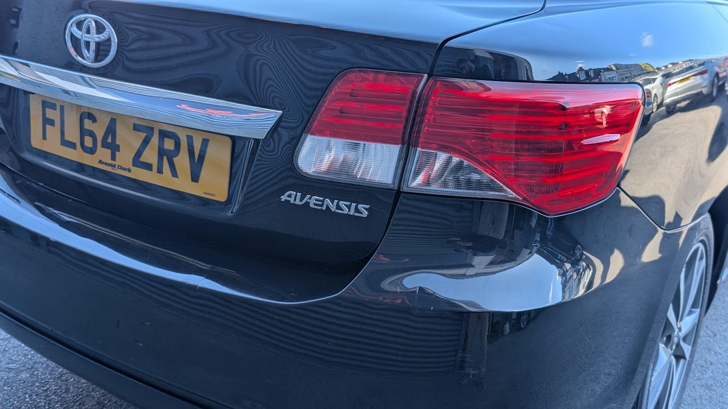 Used Toyota Avensis 2014 for sale - 76456825: Photo 45