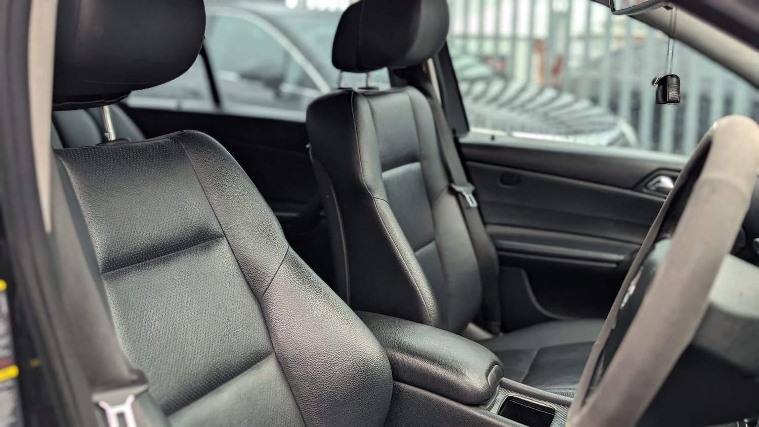 Used Mercedes-Benz C Class 2005 for sale - 77163425: Photo 11