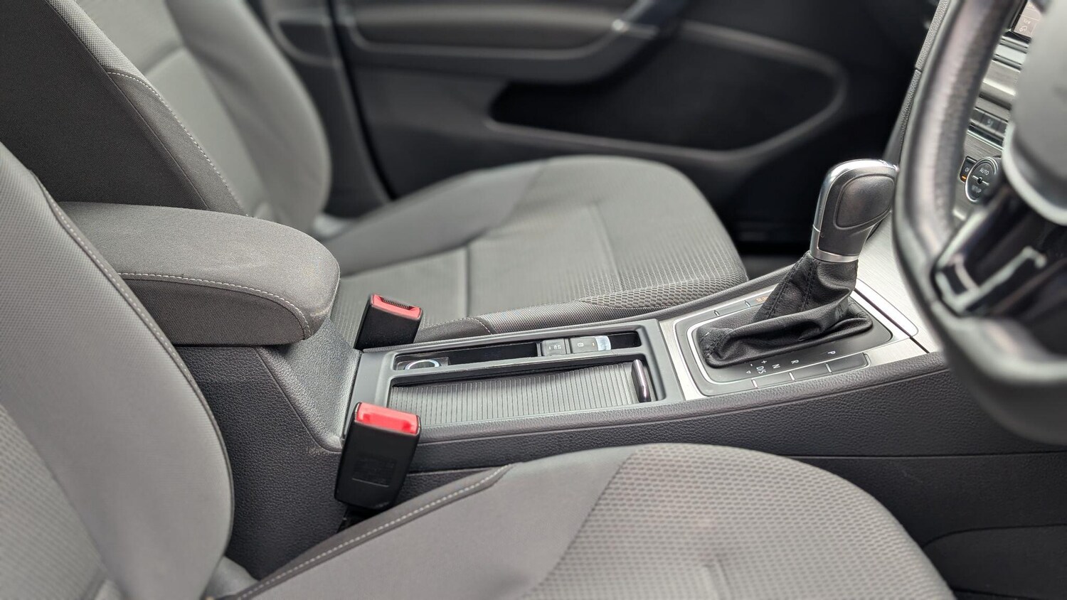 Used Volkswagen Golf for sale - 77909173: Photo 24