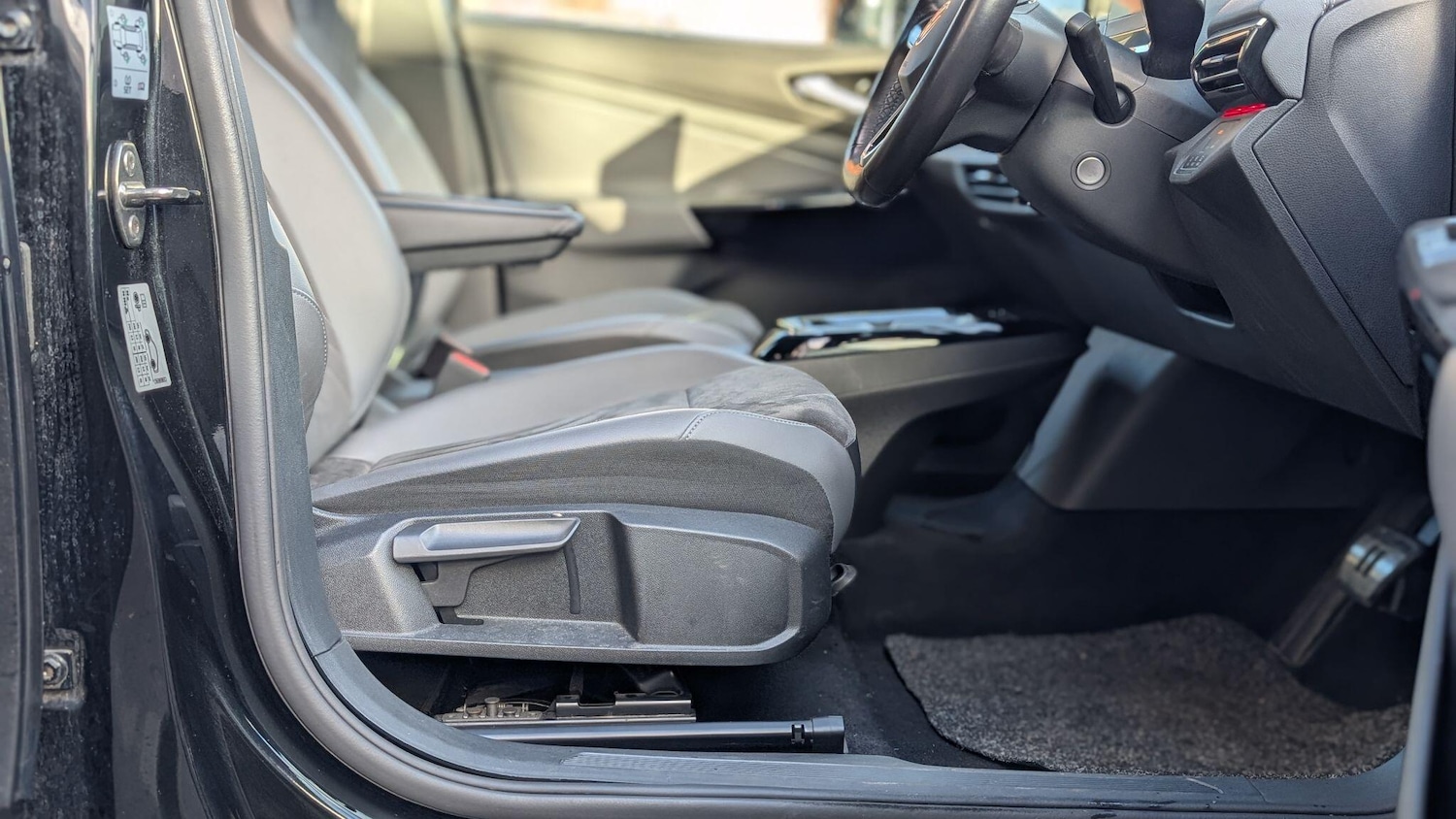 Used Volkswagen ID.4 2023 for sale - 76714145: Photo 26