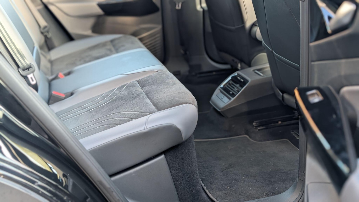 Used Volkswagen ID.4 2023 for sale - 76714145: Photo 37