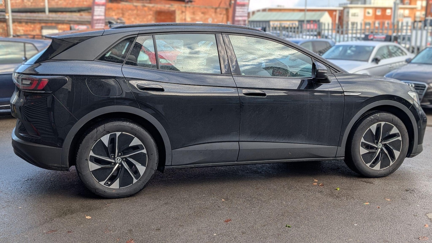 Used Volkswagen ID.4 2023 for sale - 76714145: Photo 4