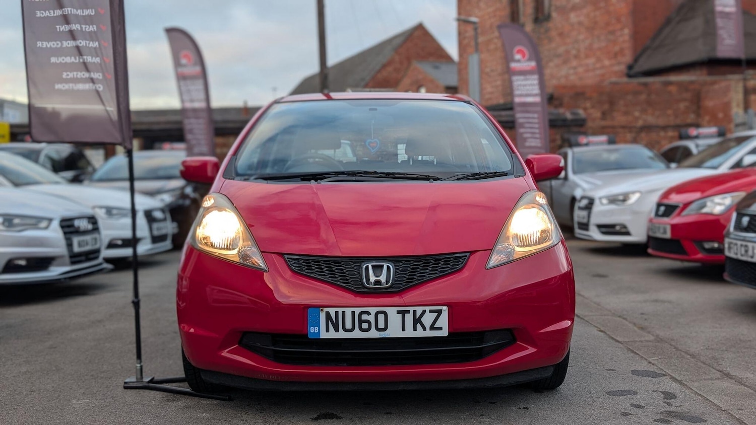 Used Honda Jazz 2010 for sale - 76259977: Photo 2