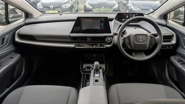 Used Toyota Prius 2025 for sale - 76020243: Photo 10