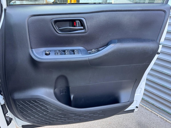 Used Toyota Voxy 2025 for sale - 75233228: Photo 25