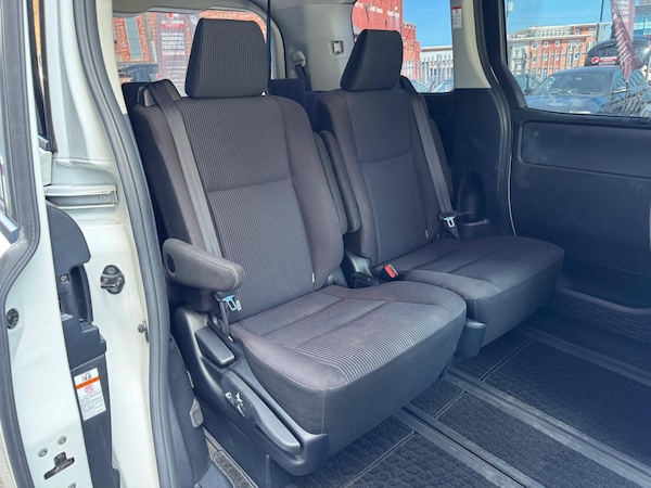 Used Toyota Voxy 2025 for sale - 75233228: Photo 30