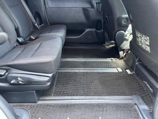 Used Toyota Voxy 2025 for sale - 75233228: Photo 31