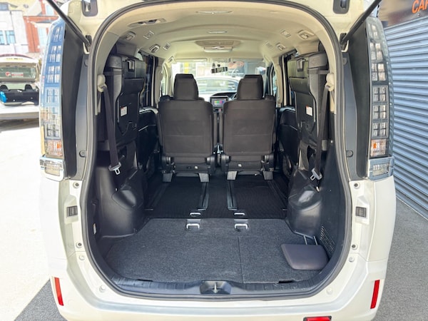 Used Toyota Voxy 2025 for sale - 75233228: Photo 34