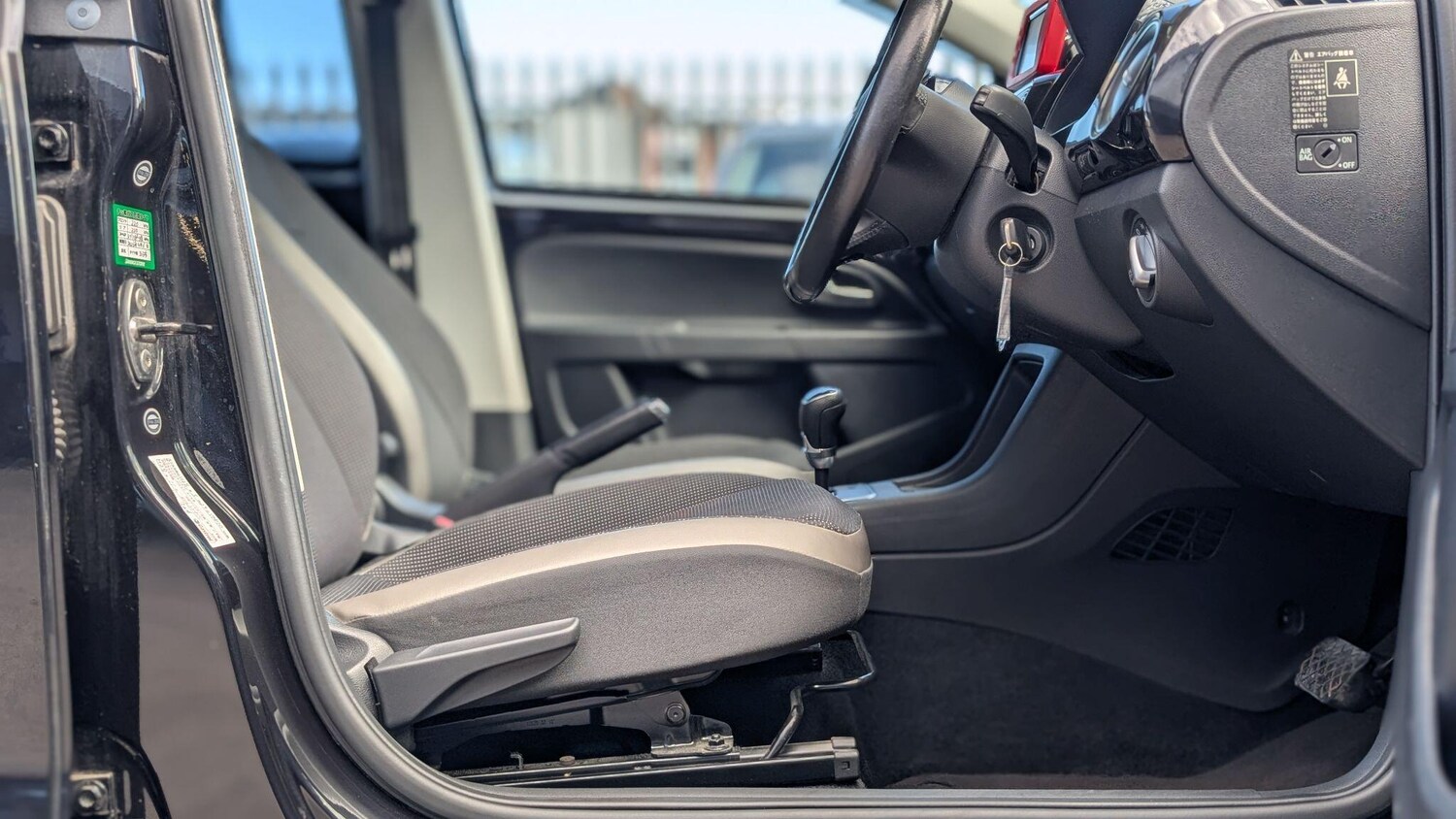 Used Volkswagen up! for sale - 78058729: Photo 22