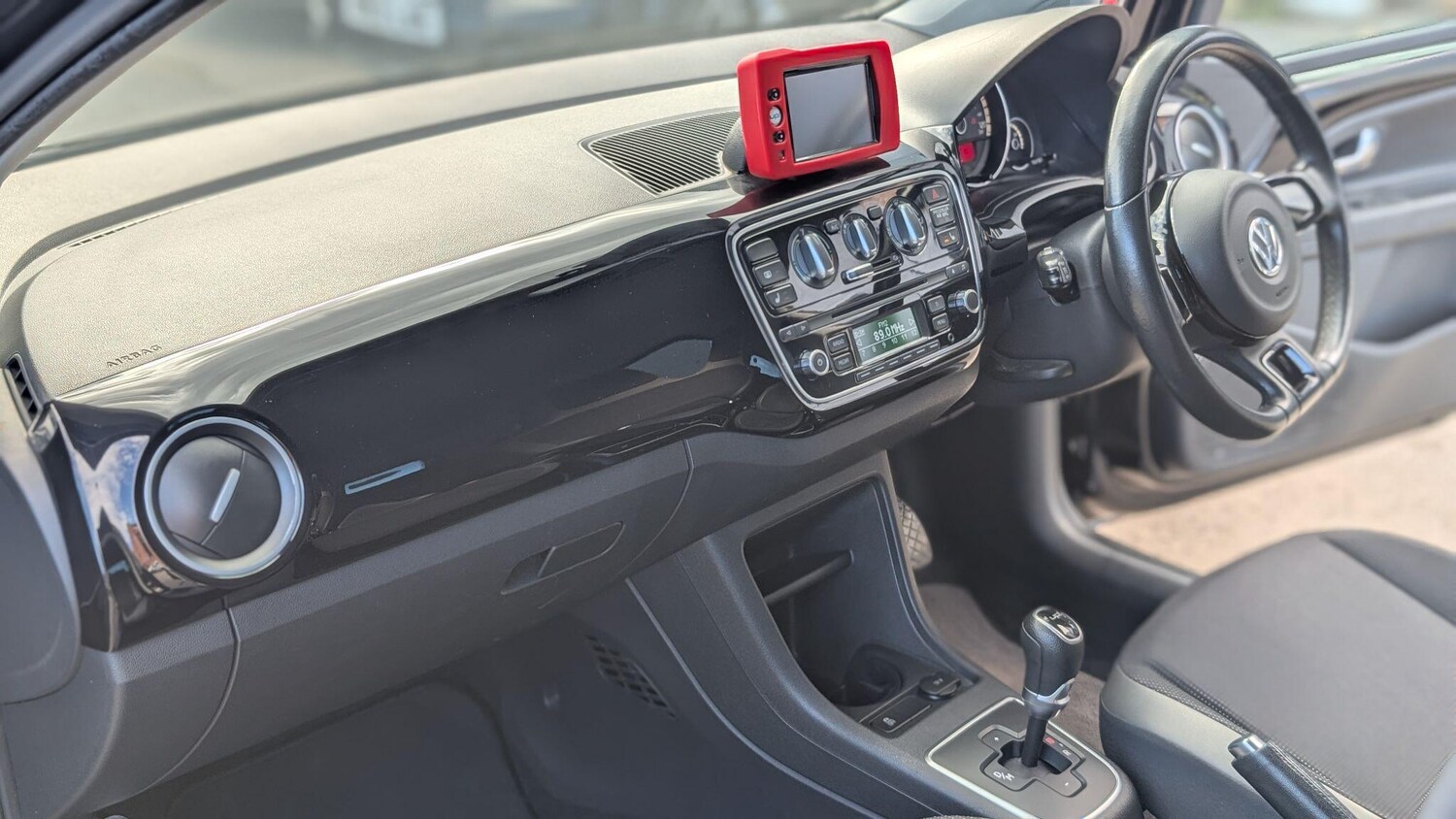 Used Volkswagen up! for sale - 78058729: Photo 35