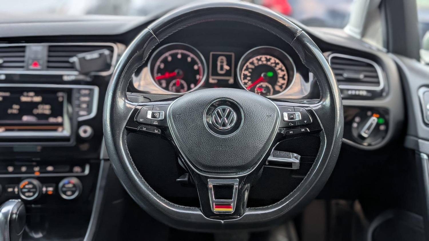 Used Volkswagen Golf 2025 for sale - 77067040: Photo 11