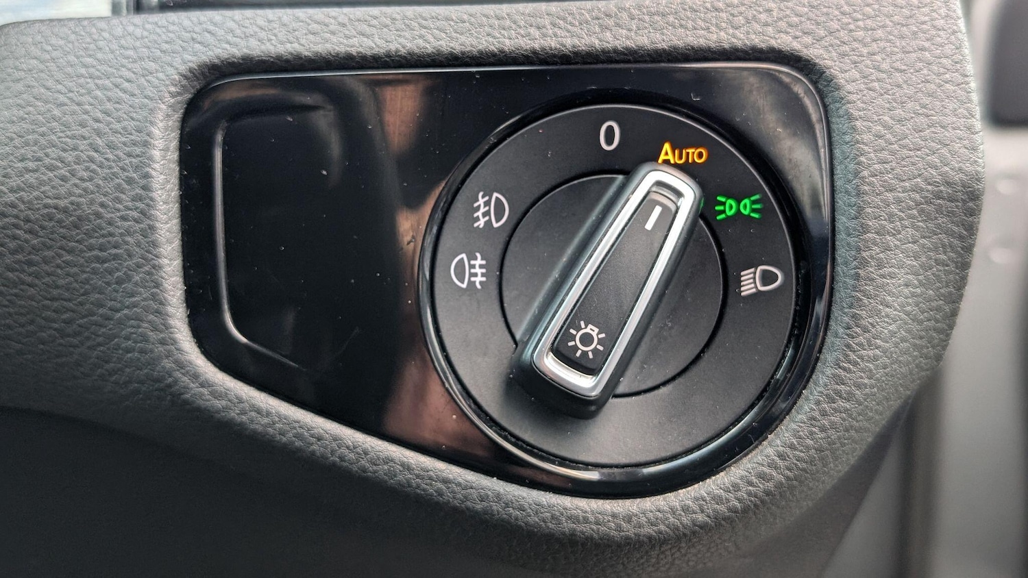 Used Volkswagen Golf 2025 for sale - 77067040: Photo 19