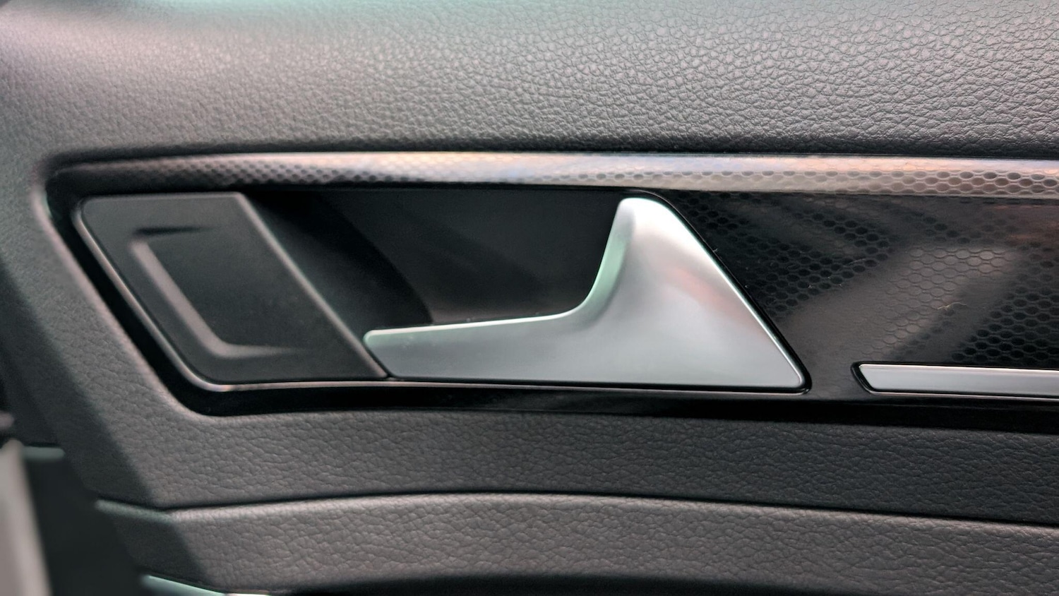 Used Volkswagen Golf 2025 for sale - 77067040: Photo 41