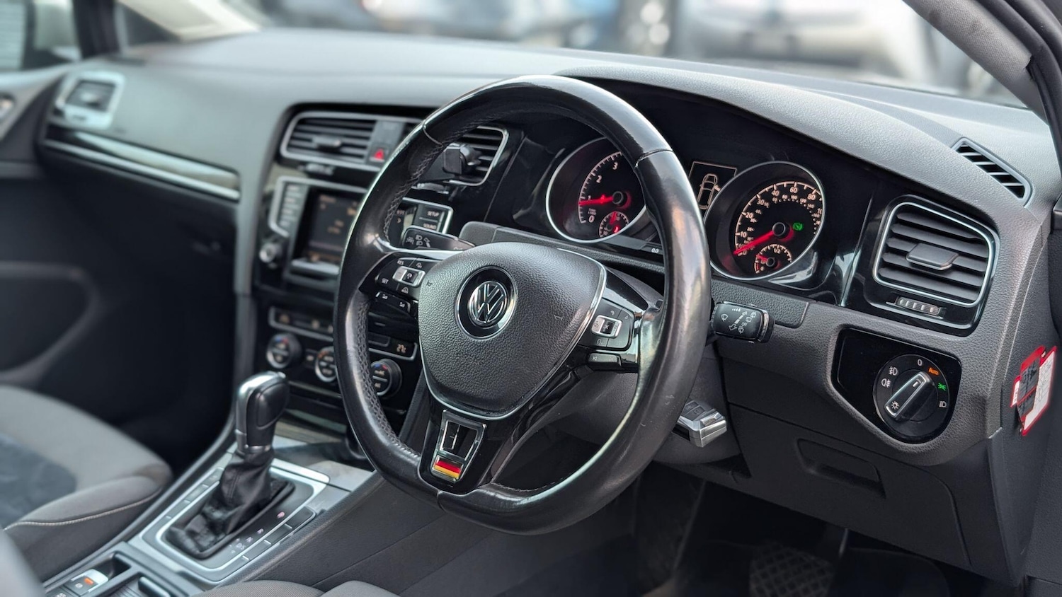 Used Volkswagen Golf 2025 for sale - 77067040: Photo 9