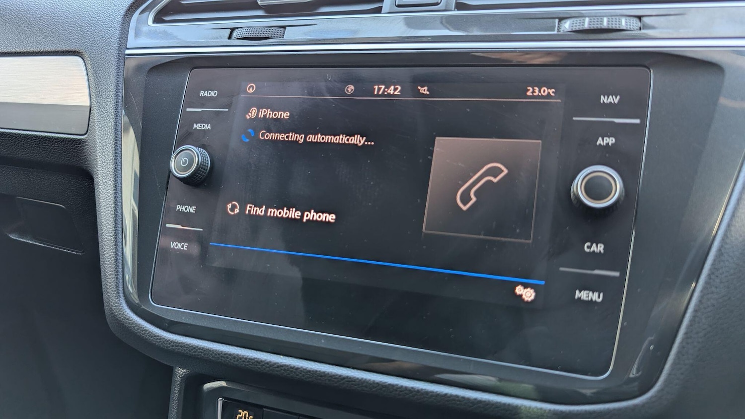 Used Volkswagen Tiguan 2020 for sale - 76989327: Photo 24