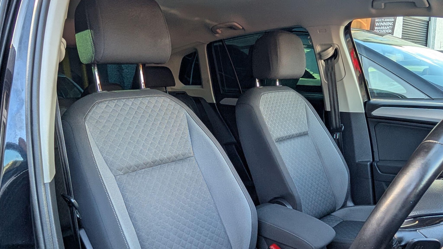 Used Volkswagen Tiguan 2020 for sale - 76989327: Photo 36