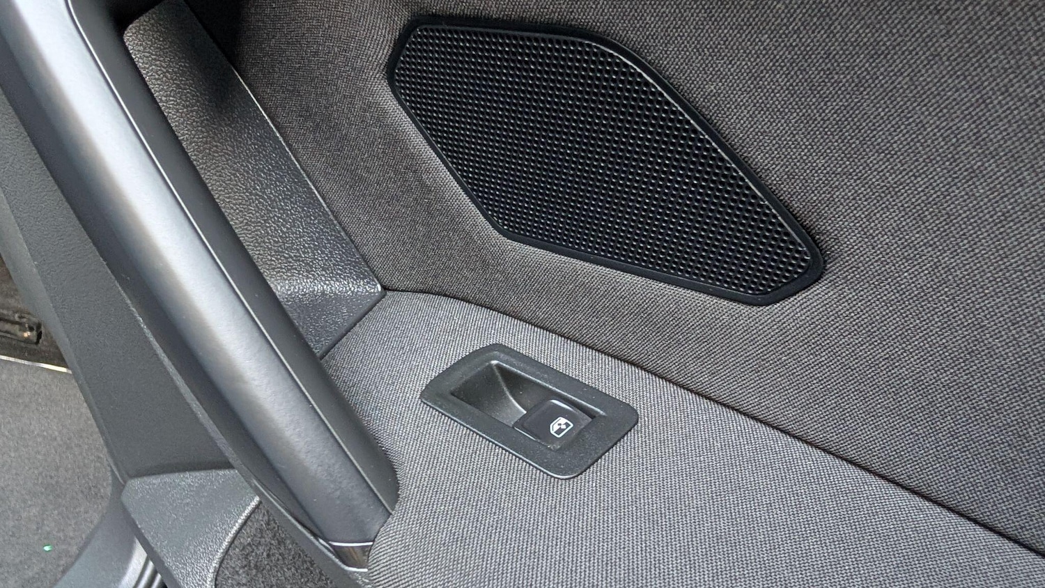 Used Volkswagen Tiguan 2020 for sale - 76989327: Photo 40