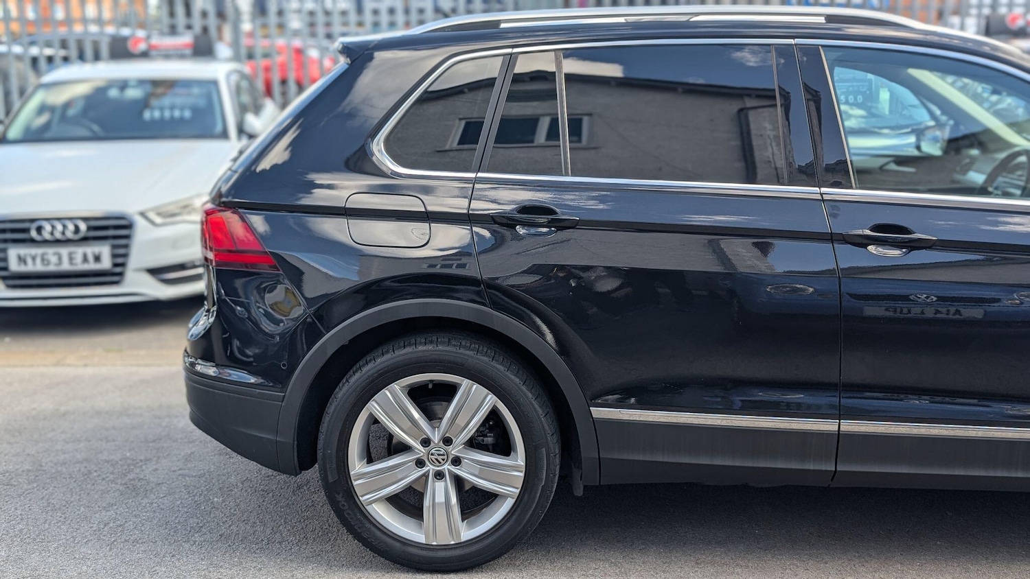 Used Volkswagen Tiguan 2020 for sale - 76989327: Photo 5