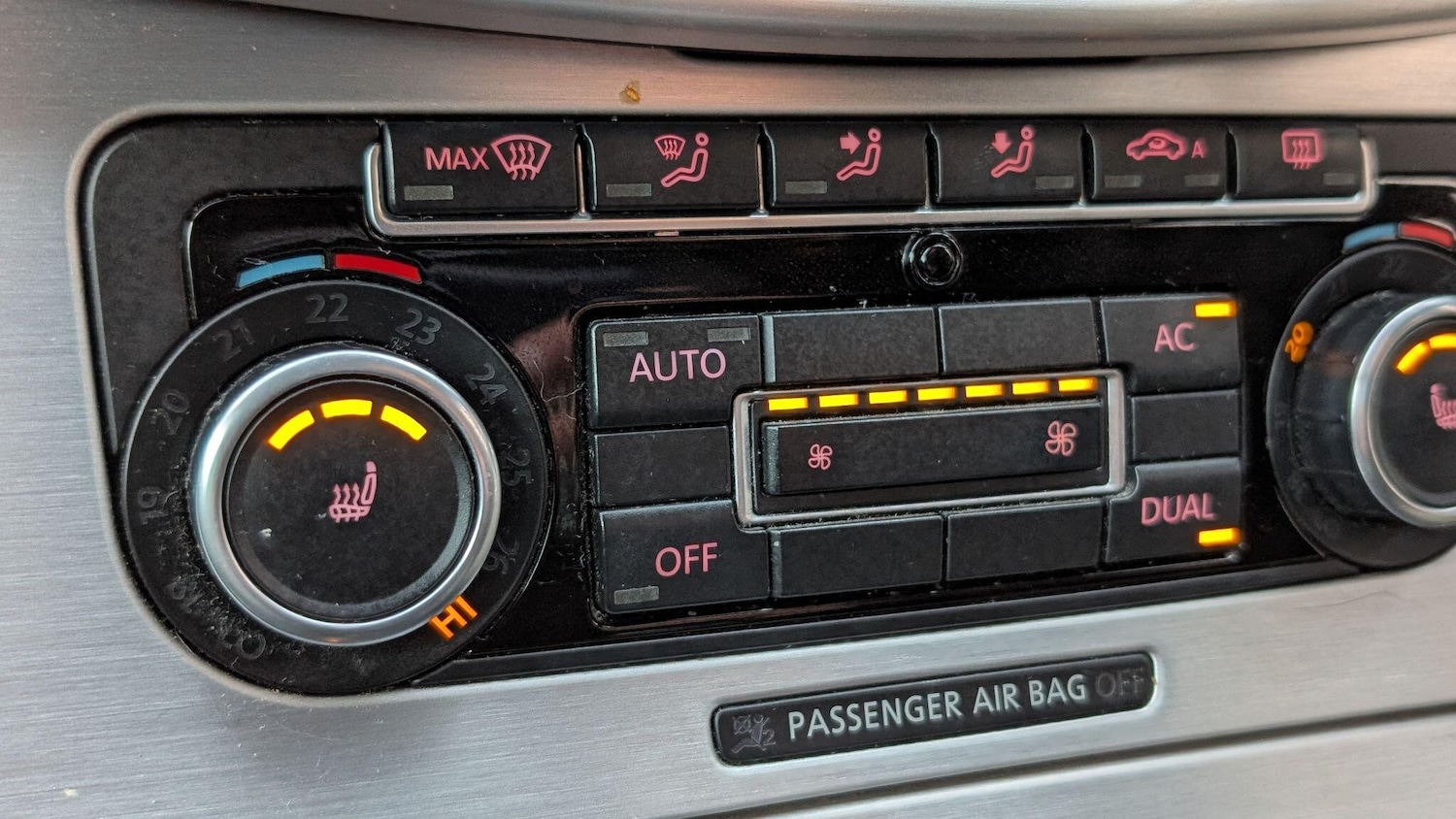 Used Volkswagen CC 2011 for sale - 77081653: Photo 26