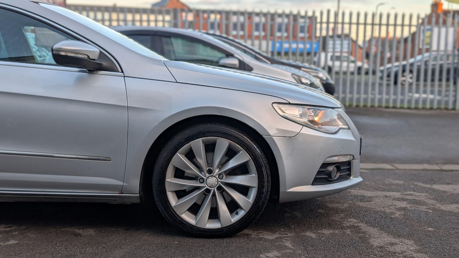 Used Volkswagen CC 2011 for sale - 77081653: Photo 4