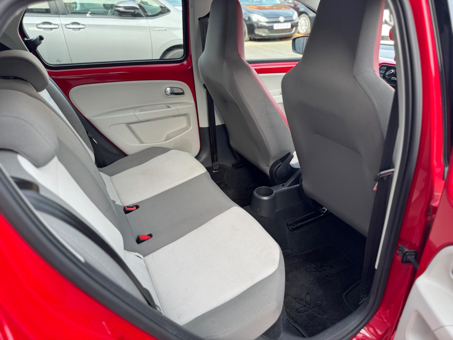 Used Volkswagen up! 2025 for sale - 76992622: Photo 19