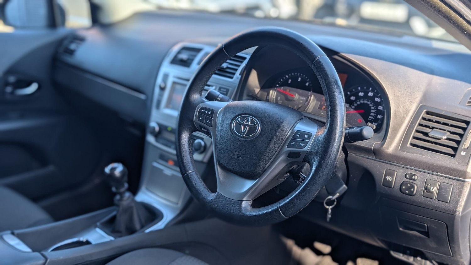 Used Toyota Avensis 2014 for sale - 76059369: Photo 10