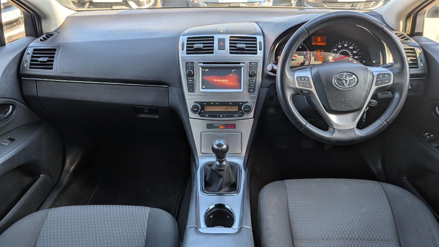 Used Toyota Avensis 2014 for sale - 76059369: Photo 12
