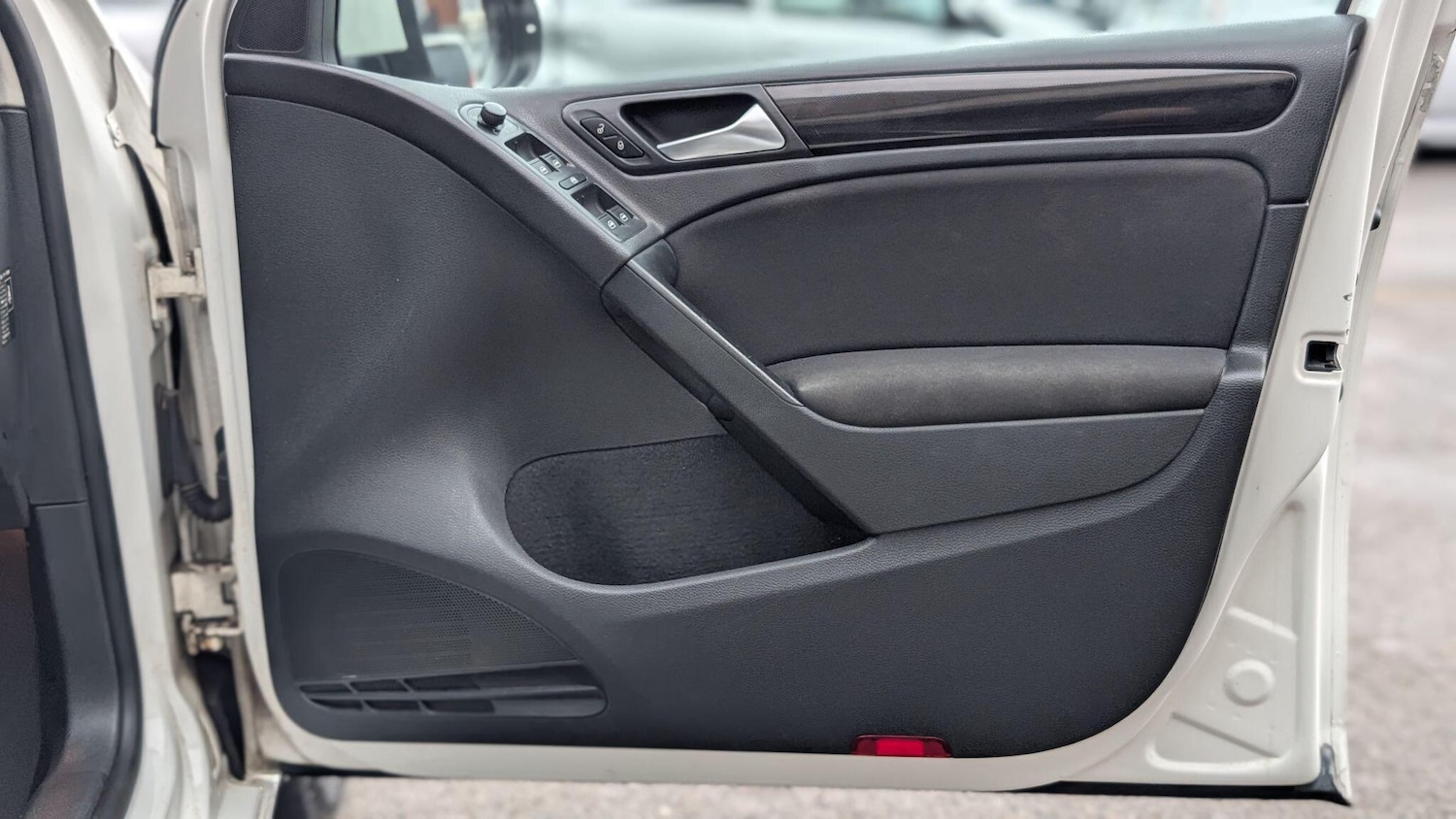 Used Volkswagen Golf 2025 for sale - 77279159: Photo 30