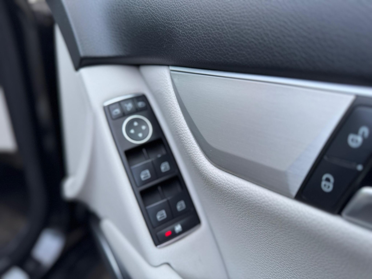 Used Mercedes-Benz C Class 2012 for sale - 77893089: Photo 17