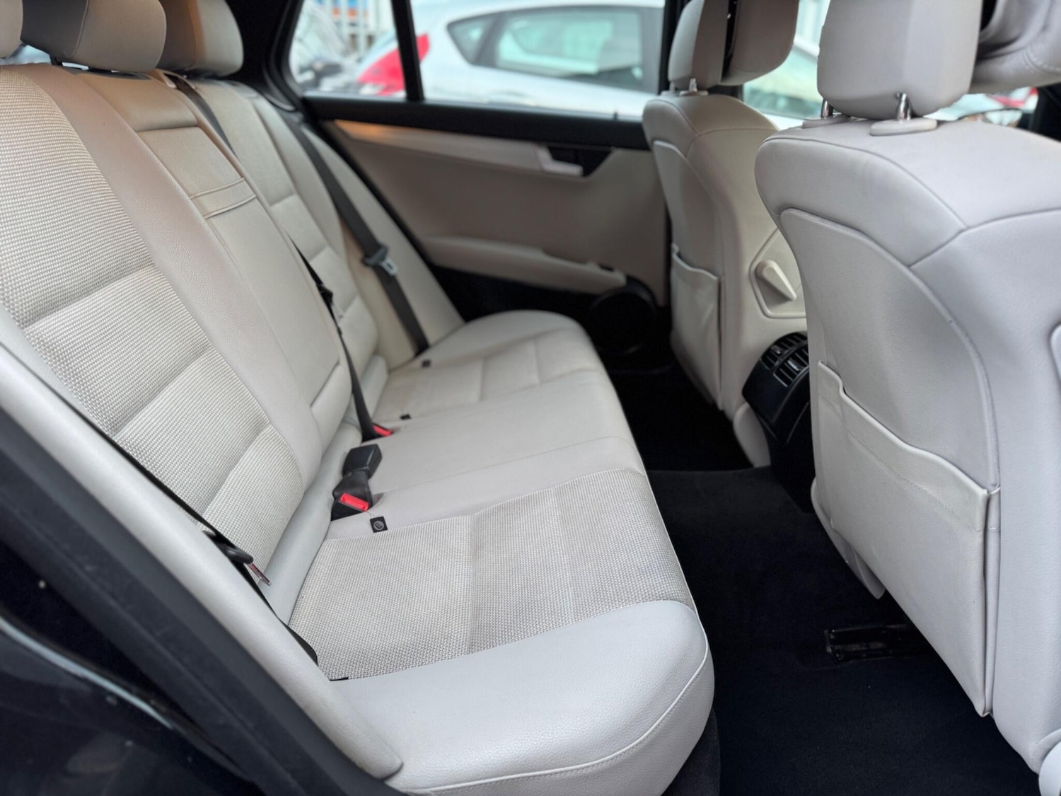 Used Mercedes-Benz C Class 2012 for sale - 77893089: Photo 20