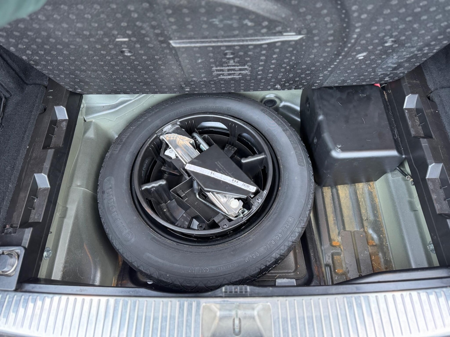 Used Mercedes-Benz C Class 2012 for sale - 77893089: Photo 24