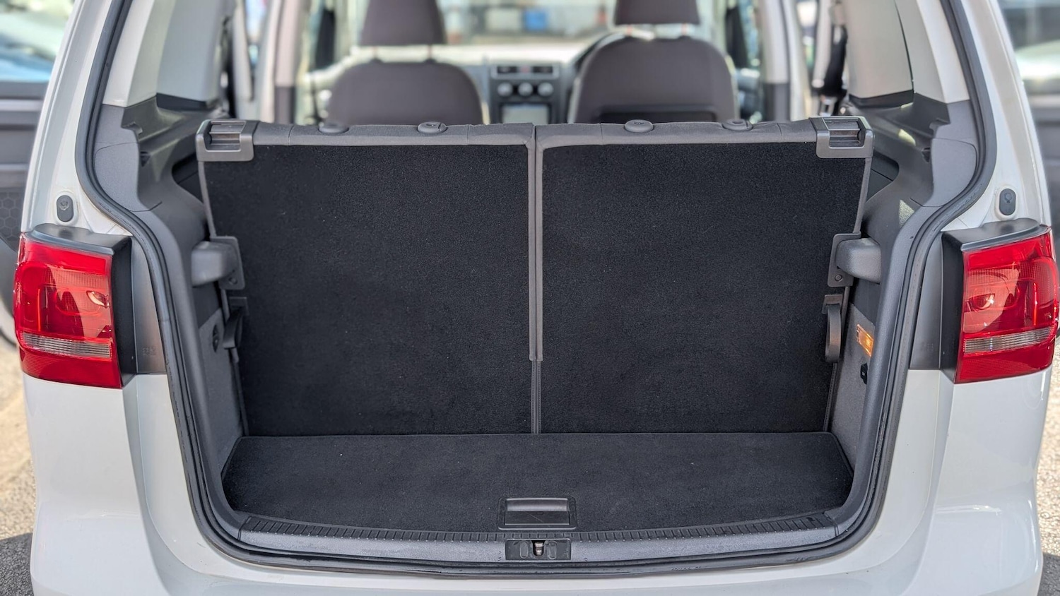 Used Volkswagen Touran 2025 for sale - 77066846: Photo 41