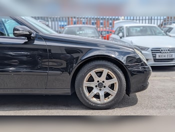 Used Mercedes-Benz E Class 2009 for sale - 79049905: Photo
