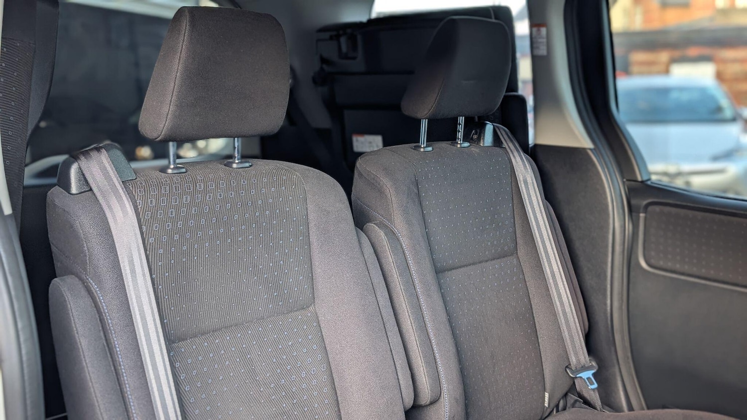 Used Toyota Noah for sale - 77066915: Photo 20