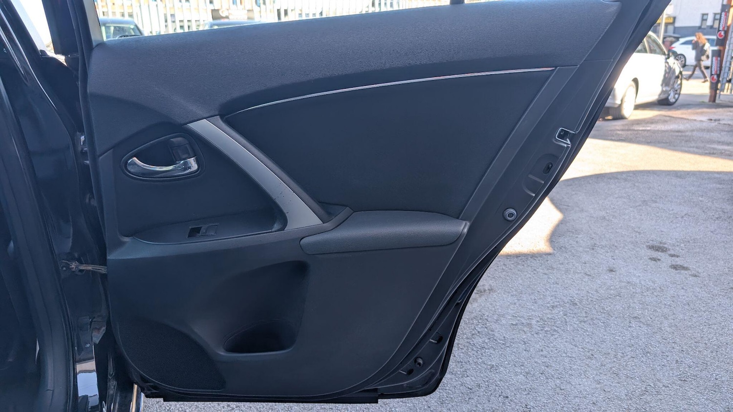 Used Toyota Avensis 2014 for sale - 77066376: Photo 39