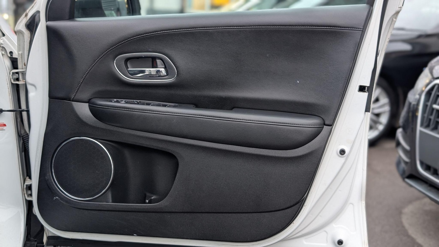 Used Honda HR-V 2015 for sale - 77723204: Photo 25