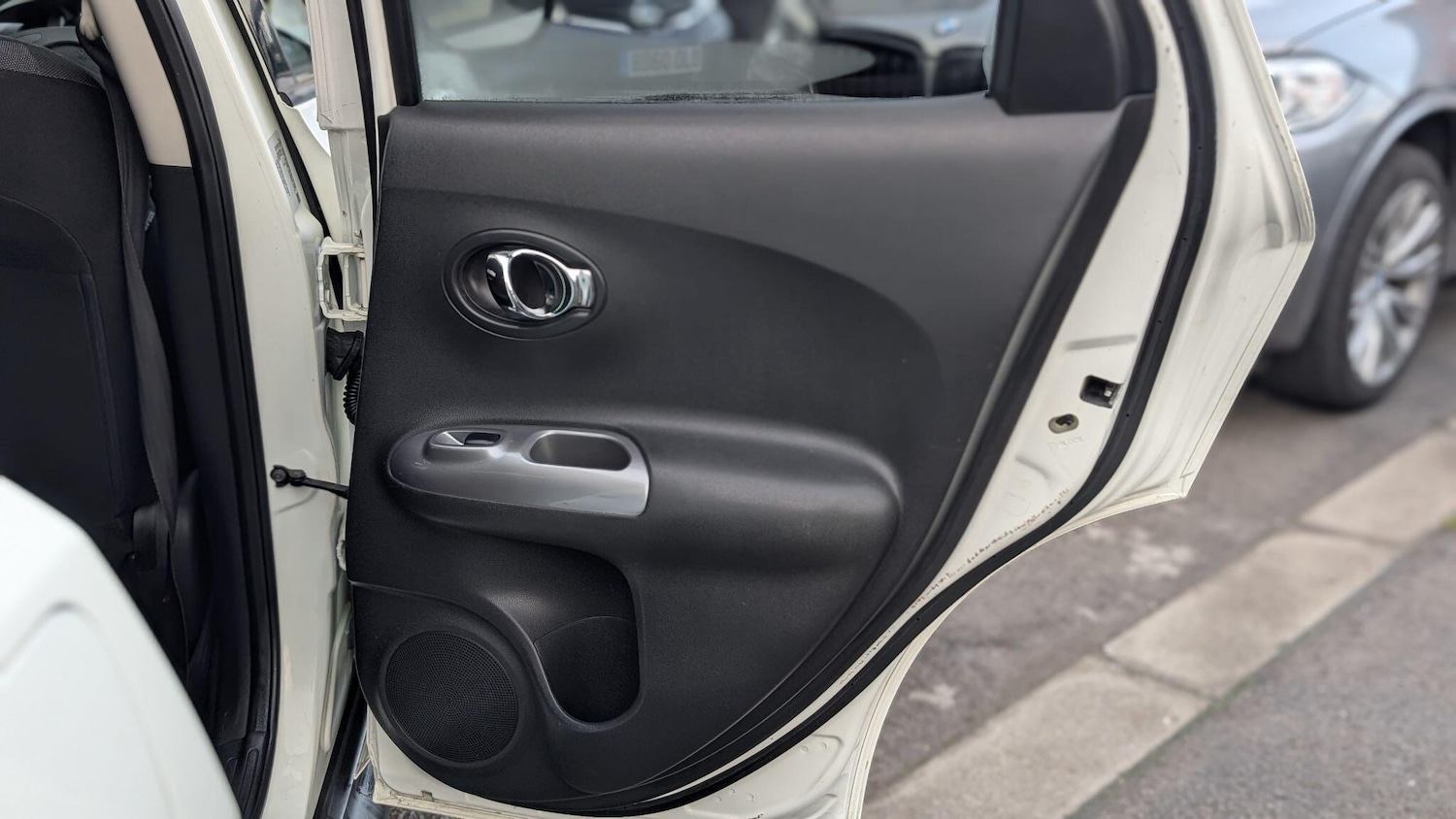 Used Nissan Juke 2011 for sale - 76832624: Photo 17