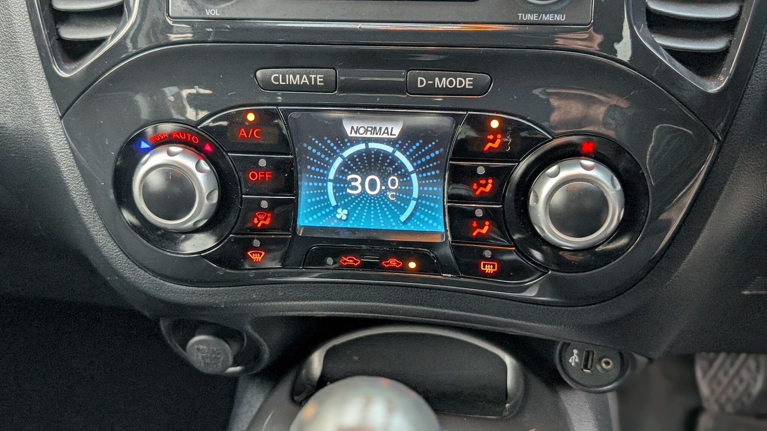 Used Nissan Juke 2011 for sale - 76832624: Photo 27